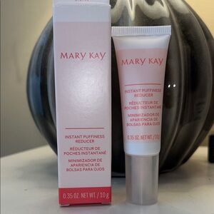 Mary Kay Instant Puffiness Reducer - Cream
